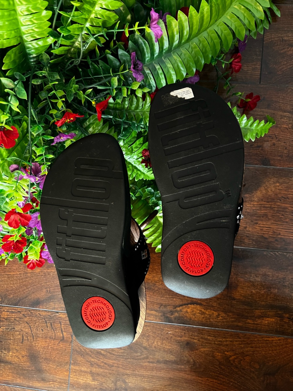 Fitflop Black Studded Thong Sandals - Size 6 - Picture 9 of 11